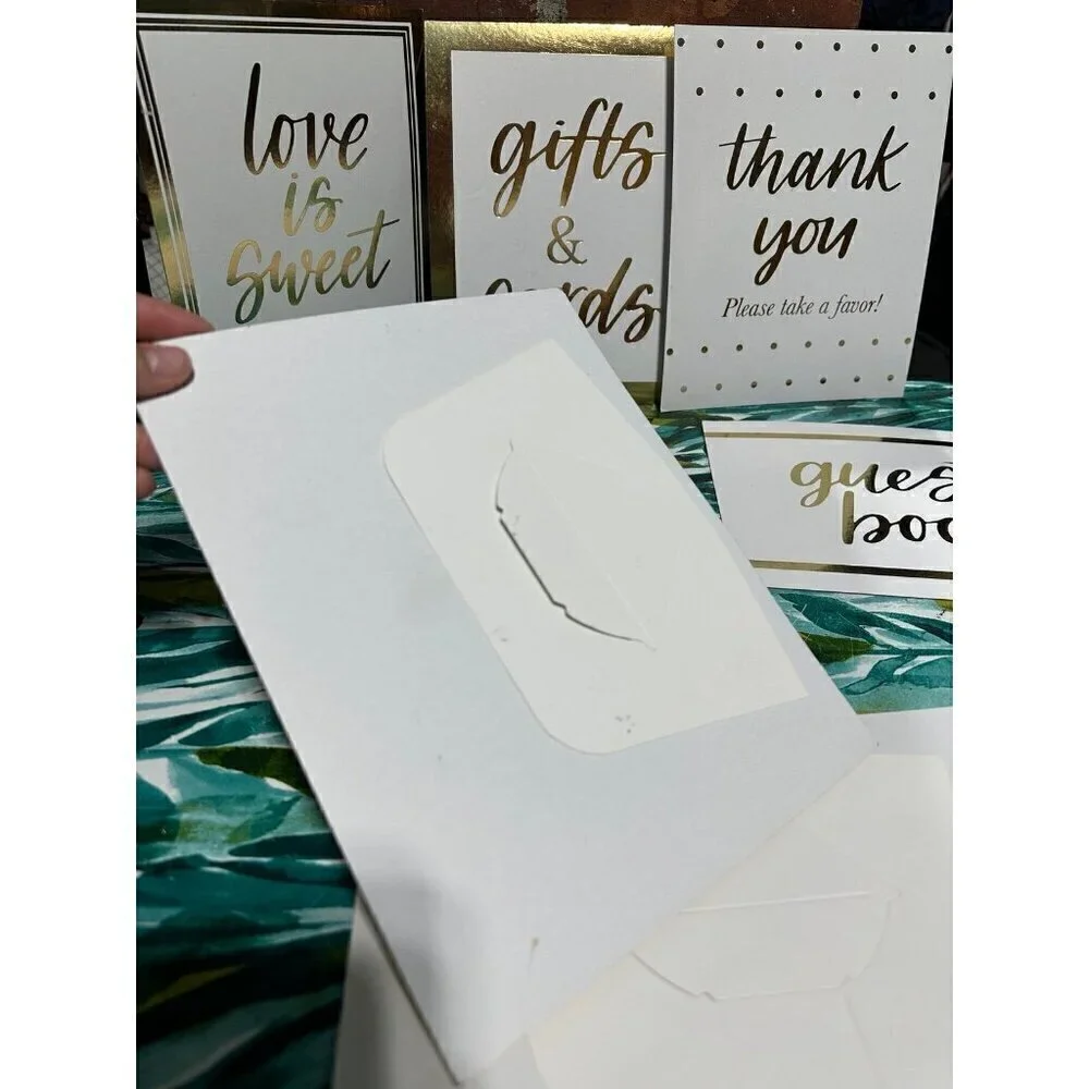 7 Gold Cardboard Party signs